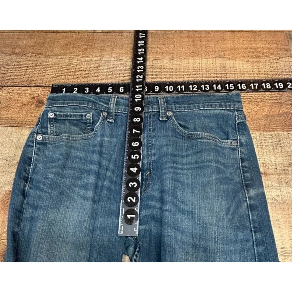 Levis 505 Jeans Mens 31X32 Blue Faded Whiskering Actual 31X30 Medium Wash‎